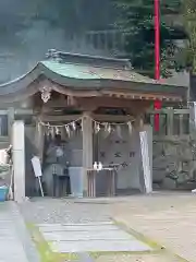 八幡朝見神社の手水