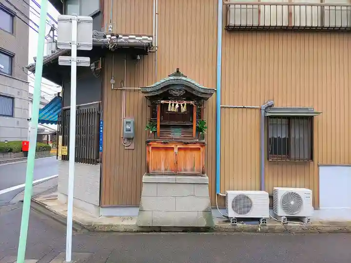 屋根神様の本殿・本堂