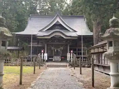 岡谷稲荷神社の本殿・本堂