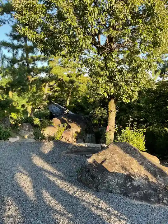 熊野社(岩崎熊野神社)の庭園