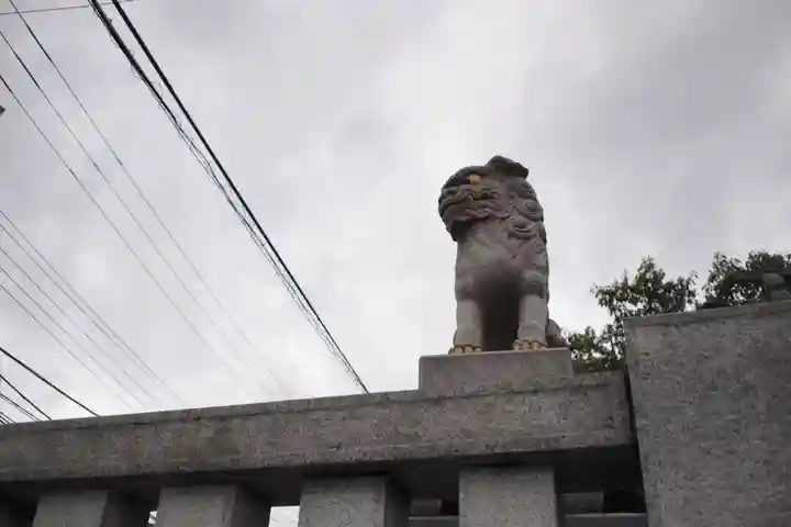 甲斐奈神社の狛犬
