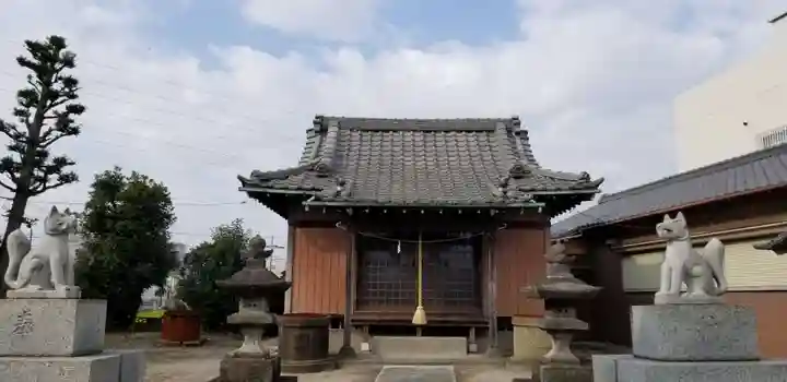 下新田稲荷神社の本殿・本堂