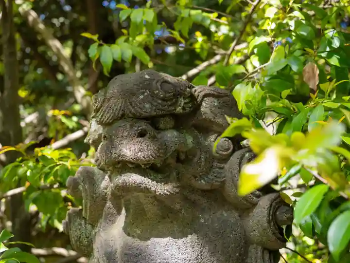 赤坂氷川神社の{uncategorized: "未分類", other: "その他", undefined: "問題あり", building: "その他建物", grave: "お墓", sacred_gate: "鳥居", guardian: "狛犬", statue: "像", buddha: "仏像", history: "歴史", nature: "自然", garden: "庭園", animal: "動物", pagoda: "塔", temizu: "手水舎", mountain_gate: "山門・神門", sanctuary: "本殿・本堂", subordinate: "末社・摂社", art: "芸術", scenery: "景色", jizo: "地蔵", ema: "絵馬", goshuin: "御朱印", omikuji: "おみくじ", items: "授与品その他", amulet: "お守り", goshuincho: "御朱印帳", eats: "食事", festival: "お祭り", votive_dance: "神楽", shichigosan: "七五三参", wedding: "結婚式", experience: "体験その他", initially: "初詣", around: "周辺", anti_infection: "感染症対策"}