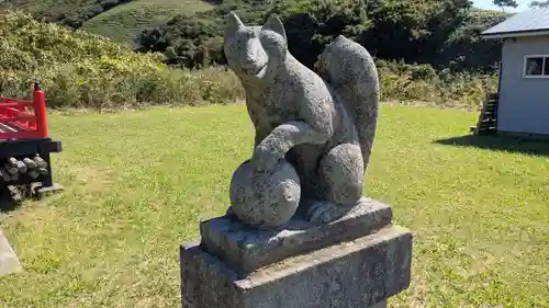 歌別稲荷神社の狛犬