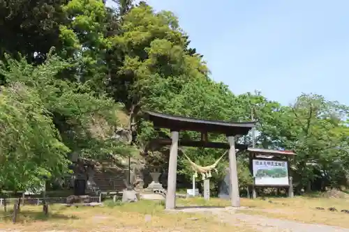 田村神社の鳥居