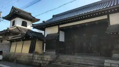 本願寺堺別院の{uncategorized: "未分類", other: "その他", undefined: "問題あり", building: "その他建物", grave: "お墓", sacred_gate: "鳥居", guardian: "狛犬", statue: "像", buddha: "仏像", history: "歴史", nature: "自然", garden: "庭園", animal: "動物", pagoda: "塔", temizu: "手水舎", mountain_gate: "山門・神門", sanctuary: "本殿・本堂", subordinate: "末社・摂社", art: "芸術", scenery: "景色", jizo: "地蔵", ema: "絵馬", goshuin: "御朱印", omikuji: "おみくじ", items: "授与品その他", amulet: "お守り", goshuincho: "御朱印帳", eats: "食事", festival: "お祭り", votive_dance: "神楽", shichigosan: "七五三参", wedding: "結婚式", experience: "体験その他", initially: "初詣", around: "周辺", anti_infection: "感染症対策"}
