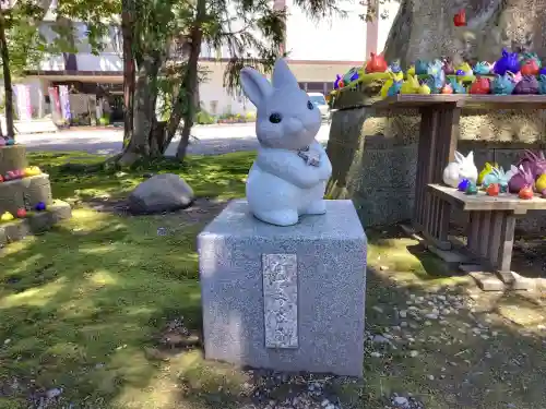 菟橋神社の{uncategorized: "未分類", other: "その他", undefined: "問題あり", building: "その他建物", grave: "お墓", sacred_gate: "鳥居", guardian: "狛犬", statue: "像", buddha: "仏像", history: "歴史", nature: "自然", garden: "庭園", animal: "動物", pagoda: "塔", temizu: "手水舎", mountain_gate: "山門・神門", sanctuary: "本殿・本堂", subordinate: "末社・摂社", art: "芸術", scenery: "景色", jizo: "地蔵", ema: "絵馬", goshuin: "御朱印", omikuji: "おみくじ", items: "授与品その他", amulet: "お守り", goshuincho: "御朱印帳", eats: "食事", festival: "お祭り", votive_dance: "神楽", shichigosan: "七五三参", wedding: "結婚式", experience: "体験その他", initially: "初詣", around: "周辺", anti_infection: "感染症対策"}