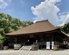 瀧山寺の本殿