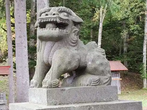 喜茂別神社の狛犬