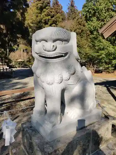 西照神社の狛犬