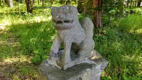 興国神社の狛犬