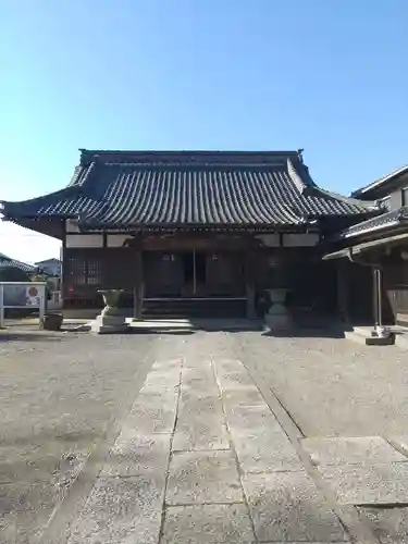 東曜寺の本殿・本堂