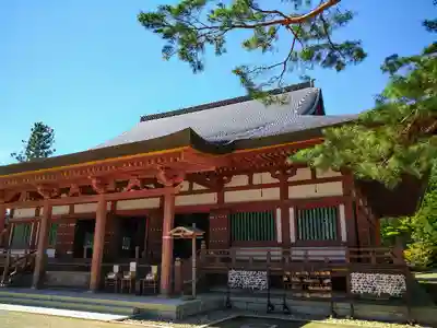 毛越寺の本殿・本堂