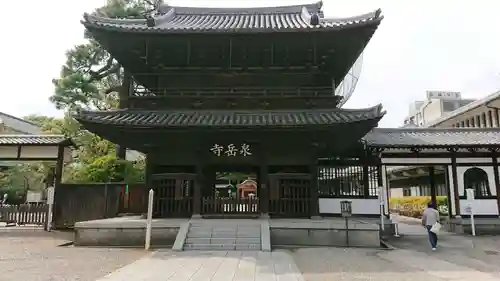 泉岳寺の山門・神門