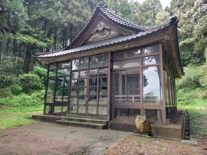 大宮神社の{uncategorized: "未分類", other: "その他", undefined: "問題あり", building: "その他建物", grave: "お墓", sacred_gate: "鳥居", guardian: "狛犬", statue: "像", buddha: "仏像", history: "歴史", nature: "自然", garden: "庭園", animal: "動物", pagoda: "塔", temizu: "手水舎", mountain_gate: "山門・神門", sanctuary: "本殿・本堂", subordinate: "末社・摂社", art: "芸術", scenery: "景色", jizo: "地蔵", ema: "絵馬", goshuin: "御朱印", omikuji: "おみくじ", items: "授与品その他", amulet: "お守り", goshuincho: "御朱印帳", eats: "食事", festival: "お祭り", votive_dance: "神楽", shichigosan: "七五三参", wedding: "結婚式", experience: "体験その他", initially: "初詣", around: "周辺", anti_infection: "感染症対策"}