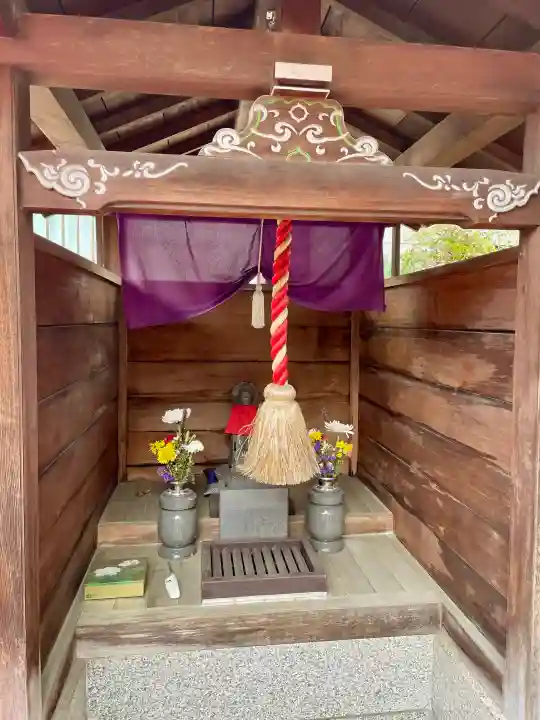 妙極院の{uncategorized: "未分類", other: "その他", undefined: "問題あり", building: "その他建物", grave: "お墓", sacred_gate: "鳥居", guardian: "狛犬", statue: "像", buddha: "仏像", history: "歴史", nature: "自然", garden: "庭園", animal: "動物", pagoda: "塔", temizu: "手水舎", mountain_gate: "山門・神門", sanctuary: "本殿・本堂", subordinate: "末社・摂社", art: "芸術", scenery: "景色", jizo: "地蔵", ema: "絵馬", goshuin: "御朱印", omikuji: "おみくじ", items: "授与品その他", amulet: "お守り", goshuincho: "御朱印帳", eats: "食事", festival: "お祭り", votive_dance: "神楽", shichigosan: "七五三参", wedding: "結婚式", experience: "体験その他", initially: "初詣", around: "周辺", anti_infection: "感染症対策"}