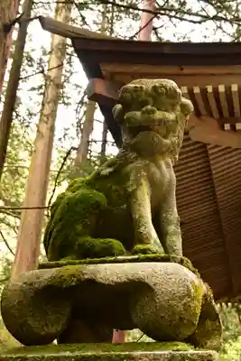 大嶽山那賀都神社(山梨県)