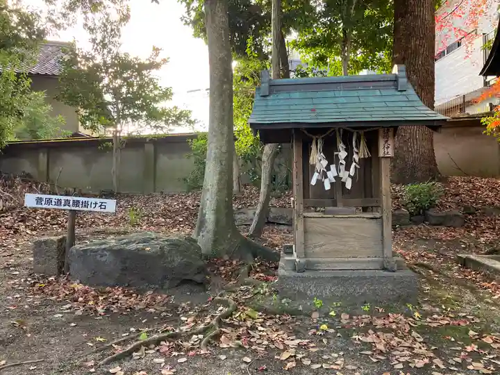 離宮八幡宮の末社・摂社