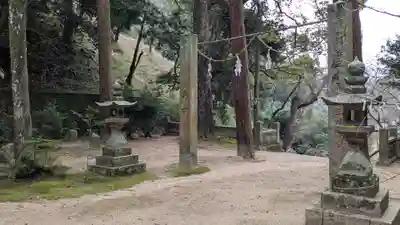 白山神社の庭園