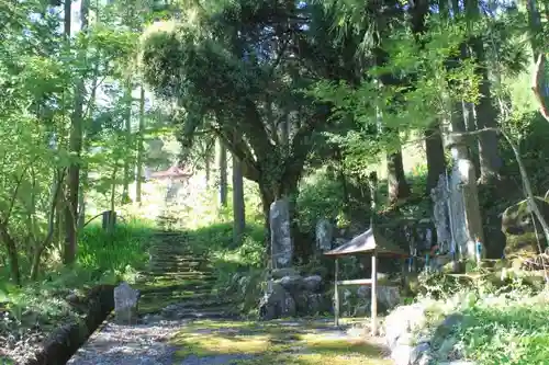 洞林寺の建物その他