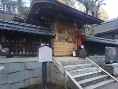 奥石神社の山門