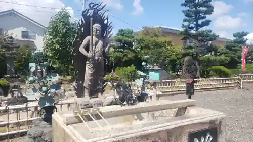 圓鏡寺の手水舎