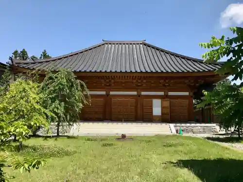 嶺松院の本殿・本堂