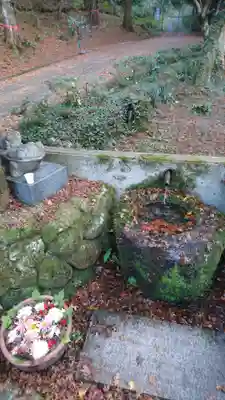 小新屋観音の手水舎