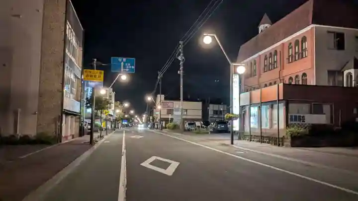 湯前薬師如来堂の周辺