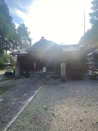 御霊神社の本殿