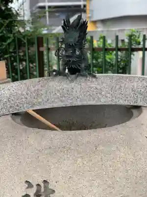 鶴見神社の手水舎