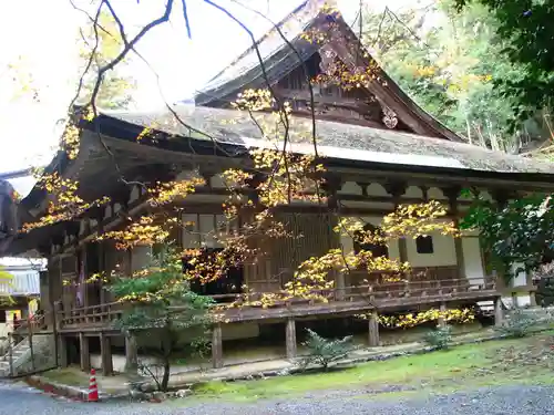 百済寺の本殿・本堂