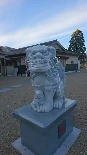 白山神社の狛犬