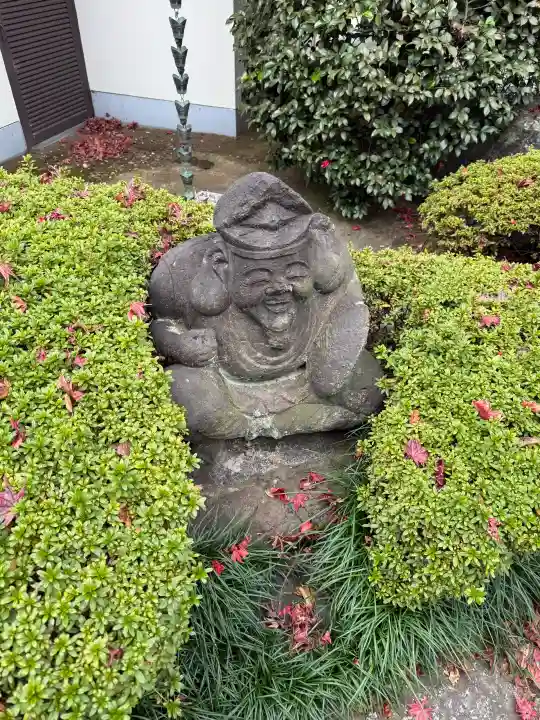 金剛寺の{uncategorized: "未分類", other: "その他", undefined: "問題あり", building: "その他建物", grave: "お墓", sacred_gate: "鳥居", guardian: "狛犬", statue: "像", buddha: "仏像", history: "歴史", nature: "自然", garden: "庭園", animal: "動物", pagoda: "塔", temizu: "手水舎", mountain_gate: "山門・神門", sanctuary: "本殿・本堂", subordinate: "末社・摂社", art: "芸術", scenery: "景色", jizo: "地蔵", ema: "絵馬", goshuin: "御朱印", omikuji: "おみくじ", items: "授与品その他", amulet: "お守り", goshuincho: "御朱印帳", eats: "食事", festival: "お祭り", votive_dance: "神楽", shichigosan: "七五三参", wedding: "結婚式", experience: "体験その他", initially: "初詣", around: "周辺", anti_infection: "感染症対策"}