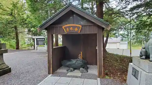 由仁神社の手水舎