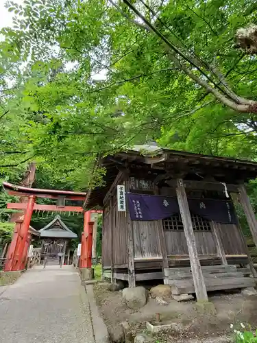 円通三匝堂（さざえ堂）の鳥居