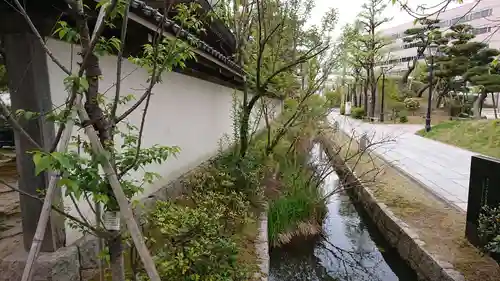 白山神社の庭園