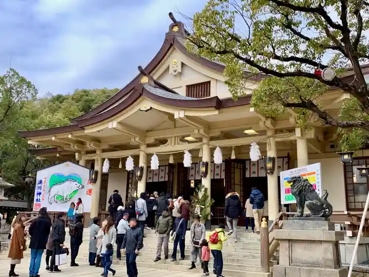 湊川神社の本殿・本堂