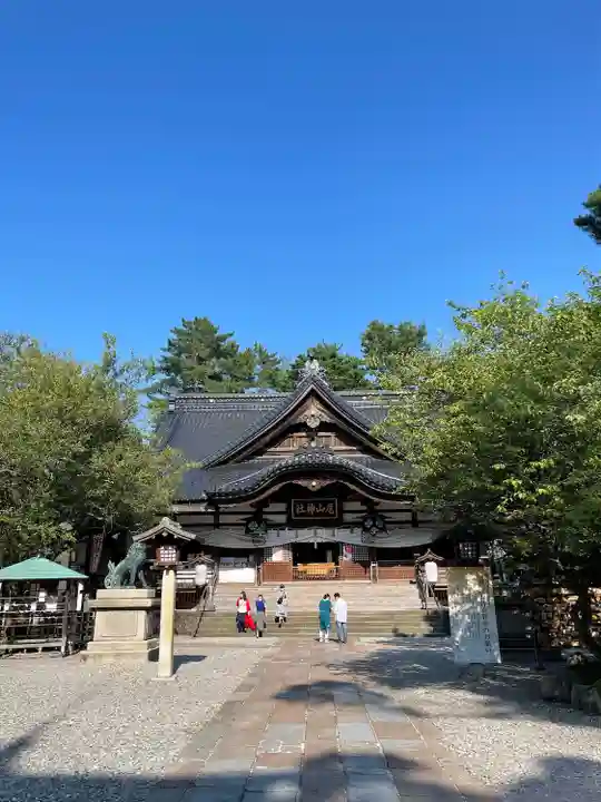 尾山神社の本殿・本堂