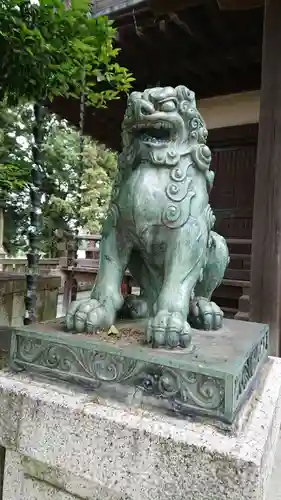 諏訪神社の狛犬