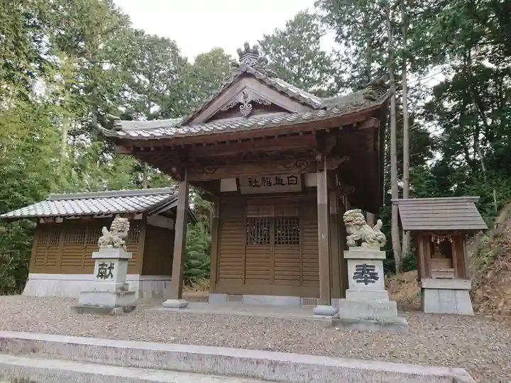 白山社の本殿・本堂