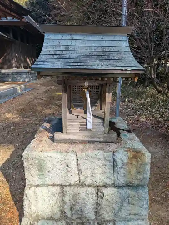 加茂神社の{uncategorized: "未分類", other: "その他", undefined: "問題あり", building: "その他建物", grave: "お墓", sacred_gate: "鳥居", guardian: "狛犬", statue: "像", buddha: "仏像", history: "歴史", nature: "自然", garden: "庭園", animal: "動物", pagoda: "塔", temizu: "手水舎", mountain_gate: "山門・神門", sanctuary: "本殿・本堂", subordinate: "末社・摂社", art: "芸術", scenery: "景色", jizo: "地蔵", ema: "絵馬", goshuin: "御朱印", omikuji: "おみくじ", items: "授与品その他", amulet: "お守り", goshuincho: "御朱印帳", eats: "食事", festival: "お祭り", votive_dance: "神楽", shichigosan: "七五三参", wedding: "結婚式", experience: "体験その他", initially: "初詣", around: "周辺", anti_infection: "感染症対策"}