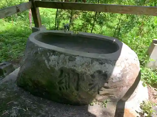 八幡神社の手水舎