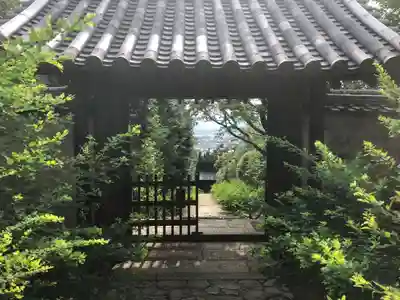白毫寺の山門・神門