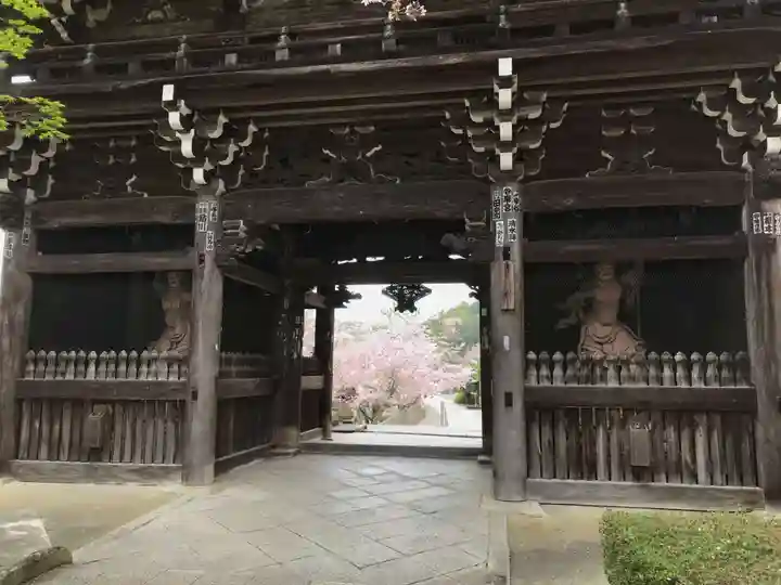 粉河寺の山門・神門