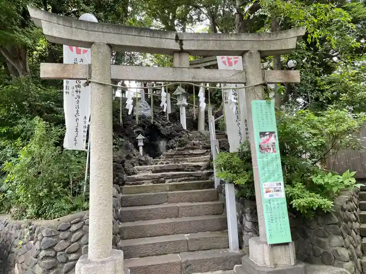 多摩川浅間神社の鳥居