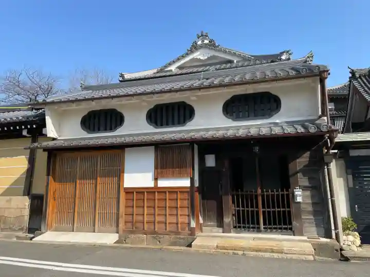 超元寺の{uncategorized: "未分類", other: "その他", undefined: "問題あり", building: "その他建物", grave: "お墓", sacred_gate: "鳥居", guardian: "狛犬", statue: "像", buddha: "仏像", history: "歴史", nature: "自然", garden: "庭園", animal: "動物", pagoda: "塔", temizu: "手水舎", mountain_gate: "山門・神門", sanctuary: "本殿・本堂", subordinate: "末社・摂社", art: "芸術", scenery: "景色", jizo: "地蔵", ema: "絵馬", goshuin: "御朱印", omikuji: "おみくじ", items: "授与品その他", amulet: "お守り", goshuincho: "御朱印帳", eats: "食事", festival: "お祭り", votive_dance: "神楽", shichigosan: "七五三参", wedding: "結婚式", experience: "体験その他", initially: "初詣", around: "周辺", anti_infection: "感染症対策"}
