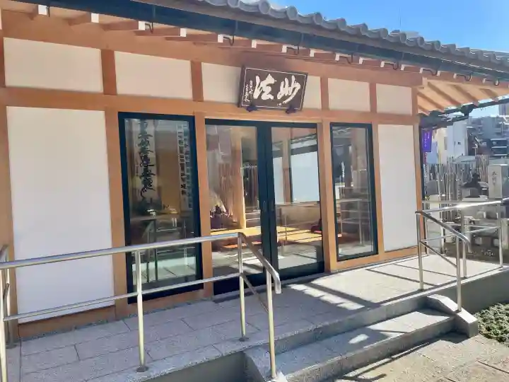常楽寺の{uncategorized: "未分類", other: "その他", undefined: "問題あり", building: "その他建物", grave: "お墓", sacred_gate: "鳥居", guardian: "狛犬", statue: "像", buddha: "仏像", history: "歴史", nature: "自然", garden: "庭園", animal: "動物", pagoda: "塔", temizu: "手水舎", mountain_gate: "山門・神門", sanctuary: "本殿・本堂", subordinate: "末社・摂社", art: "芸術", scenery: "景色", jizo: "地蔵", ema: "絵馬", goshuin: "御朱印", omikuji: "おみくじ", items: "授与品その他", amulet: "お守り", goshuincho: "御朱印帳", eats: "食事", festival: "お祭り", votive_dance: "神楽", shichigosan: "七五三参", wedding: "結婚式", experience: "体験その他", initially: "初詣", around: "周辺", anti_infection: "感染症対策"}