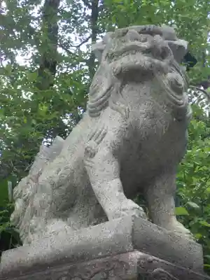 岡崎神社の狛犬