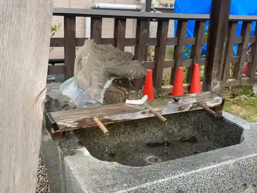 法霊山龗神社の手水